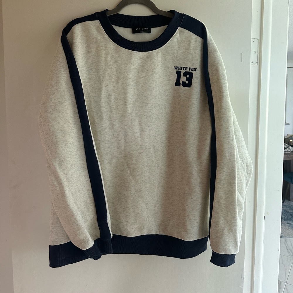 White fox grey and blue crewneck